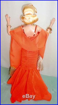 Tonner Marilyn Monroe 16 Doll + I Just Adore Conversation Outfit withStand EUC