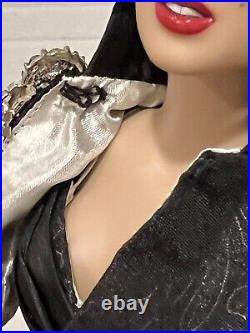 Tonner Marilyn Monroe ANIMAL MAGNETISM 16 Fashion Doll 2012 CON LE250