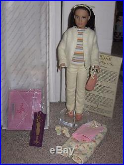Tonner Marley Wentworth Basic Brunette PLUS Field Trip Outfit