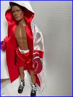 Tonner Matt 17 vinyl AA DOLL RUSSELL WILLIAMS in Ashton Drake BOXING OUTFIT