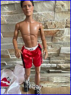 Tonner Matt 17 vinyl AA DOLL RUSSELL WILLIAMS in Ashton Drake BOXING OUTFIT