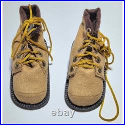 Tonner-Matt O'Neill 17 Doll Outfit Into The Country (As shown)