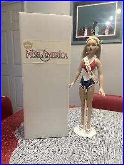 Tonner Miss America Blonde In Swimsuit Doll In Box