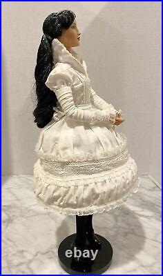 Tonner Re-Imagination SNOW WHYTE 16 Fashion Doll & Outfit Only FAO Schwartz