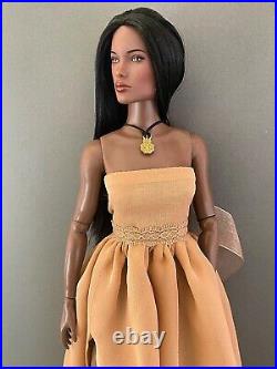 Tonner Ryan Roche Phyn & Aero Basic Mannequin Midnight RTB101 16 Fashion Doll