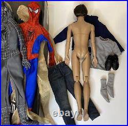 Tonner Spiderman Peter Parker 17 Doll + 2 Spider outfits & Box