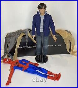 Tonner Spiderman Peter Parker 17 Doll + 2 Spider outfits & Box