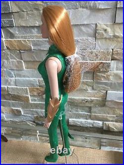 Tonner TYLER 16 vinyl DOLL in the Queen of Atlantis Mera Outfit + Accessories