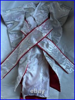 Tonner TYLER 2005 MEMOIRS OF A GEISHA SPRING DANCE SAYURI 16 DOLL KIMONO OUTFIT Tonner TYLER 2005 MEMOIRS OF A GEISHA SPRING DANCE SAYURI 16 DOLL KIMONO OUTFIT