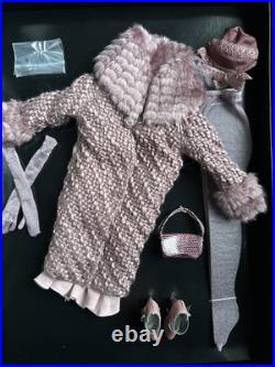 Tonner TYLER 2008 DEVEREAUX SISTERS LA VIE EN ROSE 16 DOLL OUTFIT NRFB NEW LE