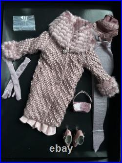 Tonner TYLER 2008 DEVEREAUX SISTERS LA VIE EN ROSE 16 DOLL OUTFIT NRFB NEW LE