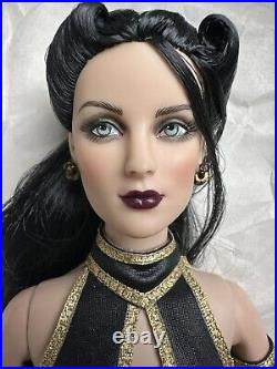 Tonner TYLER AGNES DREARY SISTER DREARY WOLFSBANE 16 DRESSED FASHION DOLL LE150