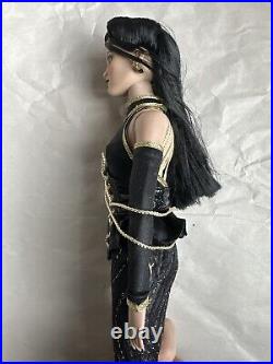 Tonner TYLER AGNES DREARY SISTER DREARY WOLFSBANE 16 DRESSED FASHION DOLL LE150