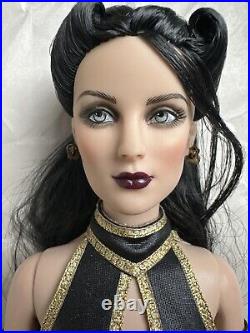 Tonner TYLER AGNES DREARY SISTER DREARY WOLFSBANE 16 DRESSED FASHION DOLL LE150