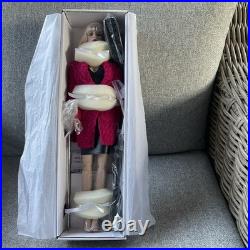 Tonner TYLER DC WONDER WOMAN COLLECTION 2015 DIANA PRINCE 16 FASHION DOLL NRFB Tonner TYLER DC WONDER WOMAN COLLECTION 2015 DIANA PRINCE 16 FASHION DOLL NRFB