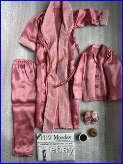 Tonner TYLER WENTWORTH 2000 COLLECTION WAKE UP CALL 16 DOLL COMPLETE OUTFIT LE