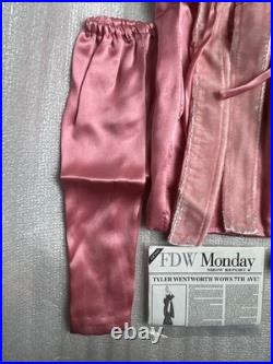 Tonner TYLER WENTWORTH 2000 COLLECTION WAKE UP CALL 16 DOLL COMPLETE OUTFIT LE