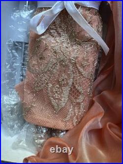 Tonner TYLER WENTWORTH 2000 COVER GIRL ESME 16 DRESSED FASHION DOLL NEW NIB LE Tonner TYLER WENTWORTH 2000 COVER GIRL ESME 16 DRESSED FASHION DOLL NEW NIB LE