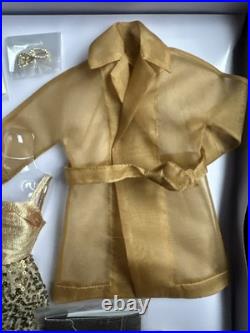 Tonner TYLER WENTWORTH 2002 COLLECTION LITTLE LUXURIES GOLD 16 DOLL OUTFIT NRFB