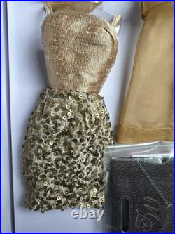 Tonner TYLER WENTWORTH 2002 COLLECTION LITTLE LUXURIES GOLD 16 DOLL OUTFIT NRFB