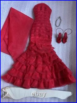 Tonner TYLER WENTWORTH 2002 HOLIDAY GALA SYDNEY CHASE 16 FASHION DOLL OUTFIT LE