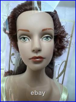 Tonner TYLER WENTWORTH 2003 RTW ELEGANCE SYDNEY CHASE 16 FASHION DOLL NEW NRFB Tonner TYLER WENTWORTH 2003 RTW ELEGANCE SYDNEY CHASE 16 FASHION DOLL NEW NRFB