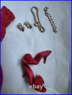 Tonner TYLER WENTWORTH 2005 RHAPSODY IN RED ASHLEIGH 16 FASHION DOLL OUTFIT LE