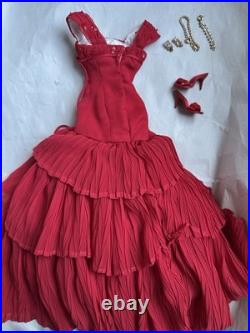 Tonner TYLER WENTWORTH 2005 RHAPSODY IN RED ASHLEIGH 16 FASHION DOLL OUTFIT LE