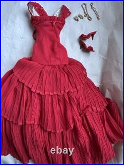 Tonner TYLER WENTWORTH 2005 RHAPSODY IN RED ASHLEIGH 16 FASHION DOLL OUTFIT LE