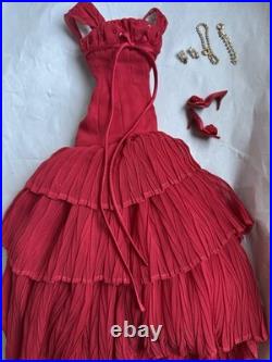 Tonner TYLER WENTWORTH 2005 RHAPSODY IN RED ASHLEIGH 16 FASHION DOLL OUTFIT LE