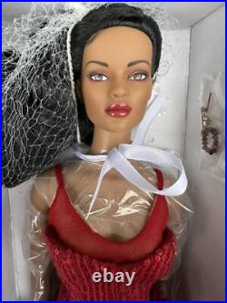 Tonner TYLER WENTWORTH 2006 COLLECTORS UNITED ROYAL RED JAC 16 FASHION DOLL NIB Tonner TYLER WENTWORTH 2006 COLLECTORS UNITED ROYAL RED JAC 16 FASHION DOLL NIB