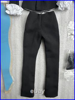 Tonner TYLER WENTWORTH 2006 DREAMGIRLS DEENA JONES CAREER WOMAN 16 DOLL OUTFIT