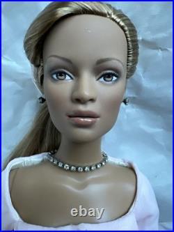 Tonner TYLER WENTWORTH 2006 FEMININE CHARM JAC 16 DRESSED FASHION DOLL LE 1000