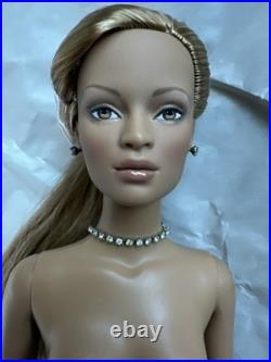 Tonner TYLER WENTWORTH 2006 FEMININE CHARM JAC 16 DRESSED FASHION DOLL LE 1000