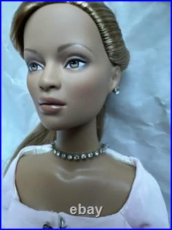 Tonner TYLER WENTWORTH 2006 FEMININE CHARM JAC 16 DRESSED FASHION DOLL LE 1000