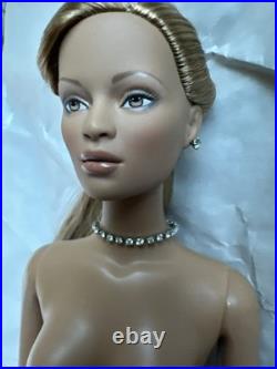 Tonner TYLER WENTWORTH 2006 FEMININE CHARM JAC 16 DRESSED FASHION DOLL LE 1000