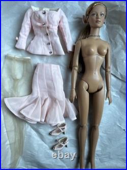 Tonner TYLER WENTWORTH 2006 FEMININE CHARM JAC 16 DRESSED FASHION DOLL LE 1000