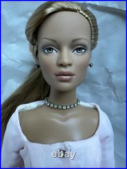 Tonner TYLER WENTWORTH 2006 FEMININE CHARM JAC 16 DRESSED FASHION DOLL LE 1000