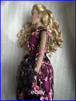 Tonner TYLER WENTWORTH 2006 LONDON FASHION DOLL FESTIVAL 16 WEST END OPENING LE