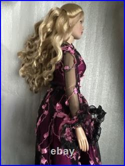 Tonner TYLER WENTWORTH 2006 LONDON FASHION DOLL FESTIVAL 16 WEST END OPENING LE