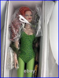 Tonner TYLER WENTWORTH 2007 DC STARS COLLECTION POISON IVY 16 Fashion Doll +Box