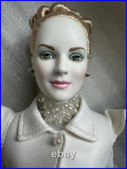 Tonner TYLER WENTWORTH 2007 MOONGLOW LUNA 16 DRESSED Fashion Doll BW Body LE100 Tonner TYLER WENTWORTH 2007 MOONGLOW LUNA 16 DRESSED Fashion Doll BW Body LE100