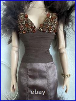 Tonner TYLER WENTWORTH 2008 ANGELINA EN CHOCOLAT 16 DRESSED FASHION DOLL LE 500