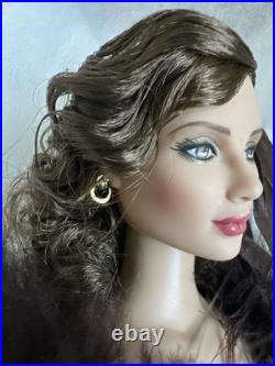 Tonner TYLER WENTWORTH 2008 ANGELINA EN CHOCOLAT 16 DRESSED FASHION DOLL LE 500