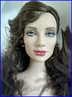 Tonner TYLER WENTWORTH 2008 ANGELINA EN CHOCOLAT 16 DRESSED FASHION DOLL LE 500