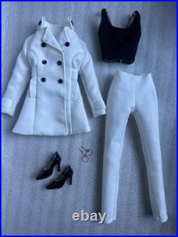 Tonner TYLER WENTWORTH 2009 GET SMART AGENT 99 16 Fashion DOLL WHITE OUTFIT