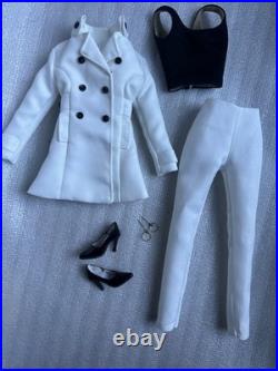 Tonner TYLER WENTWORTH 2009 GET SMART AGENT 99 16 Fashion DOLL WHITE OUTFIT
