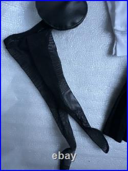 Tonner TYLER WENTWORTH & SYDNEY 2001 PRET-A-PORTER 16 FASHION DOLL OUTFIT LE500