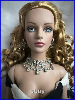 Tonner TYLER Wentworth 2005 IMPERIALE SYDNEY CHASE 16 DRESSED Doll LE 500