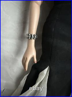 Tonner TYLER Wentworth 2005 IMPERIALE SYDNEY CHASE 16 DRESSED Doll LE 500